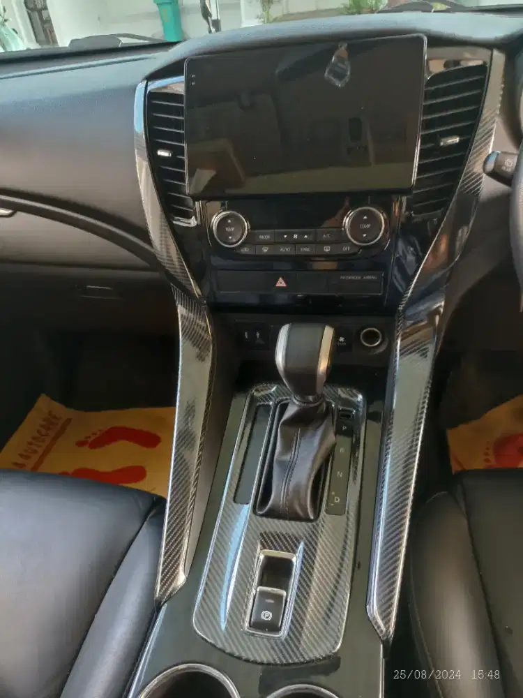 Skotlet sticker motor dan mobil