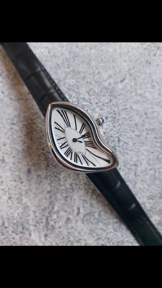 Kiosk paris crash melted watch