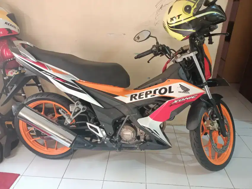 Motor Sonic tahun 2016,body mulus,pajak hidup, sangat terawat,