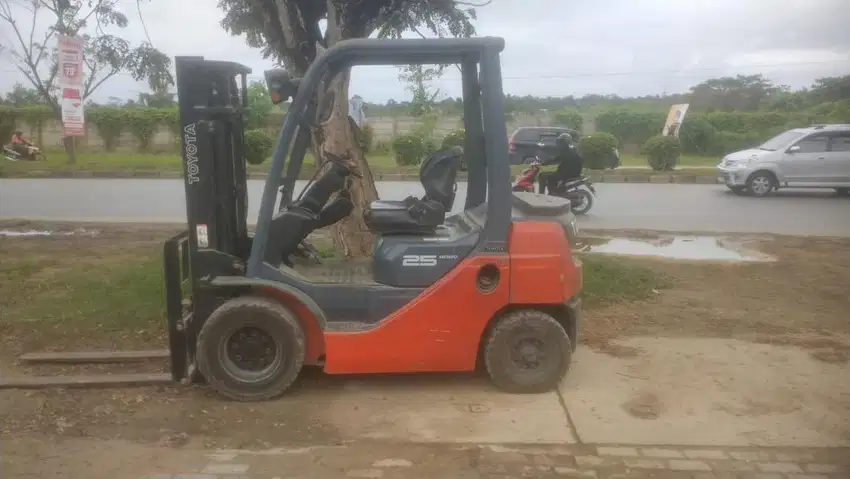 Forklift toyota 2,5 ton manual 2014