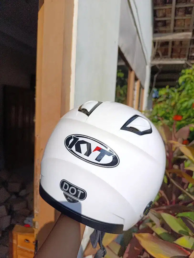 Helm kyt bekas ukuran xl