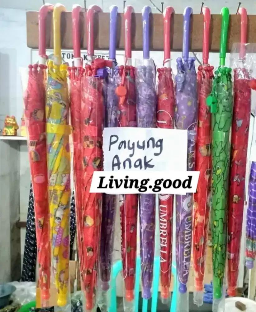 SALE !!! Payung Anak motif free peluit / Payung kecil anak2
