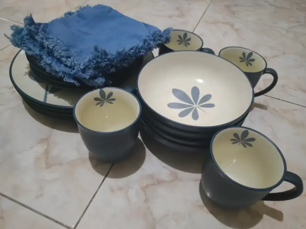 Colorwave Dinner Set ala Noritake