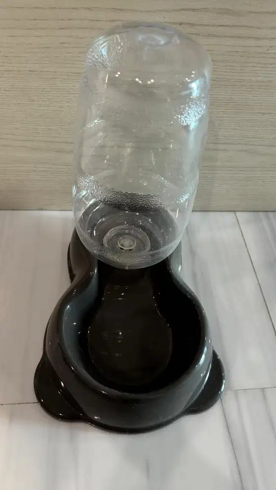 Tempat minuman hewan