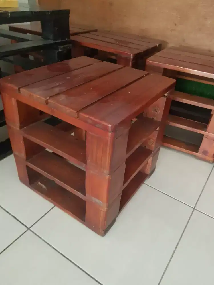 Jual kursi bekas cafe