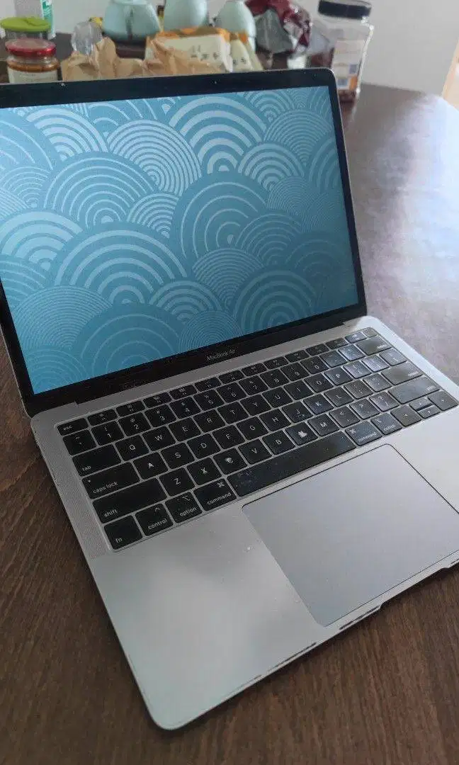 Macbook Air 2018 i5 16 256gb