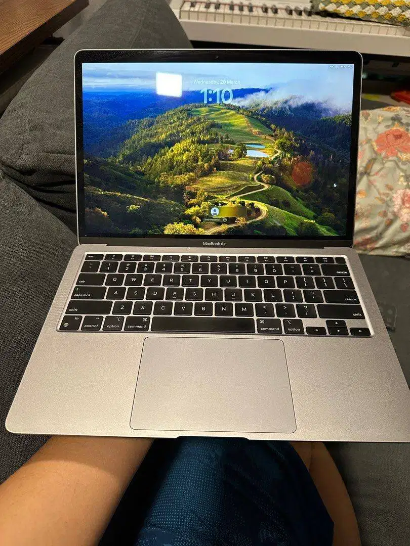 Macbook Air 2019 i5 8 128gb