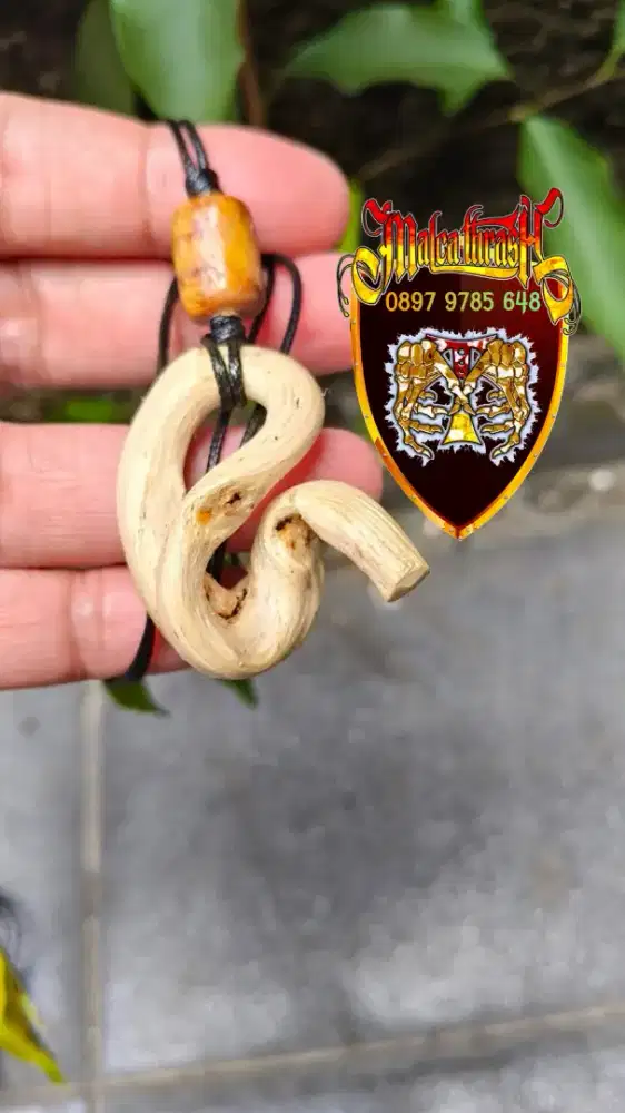 Aneka Kalung Unik Alami Akar Mingmang