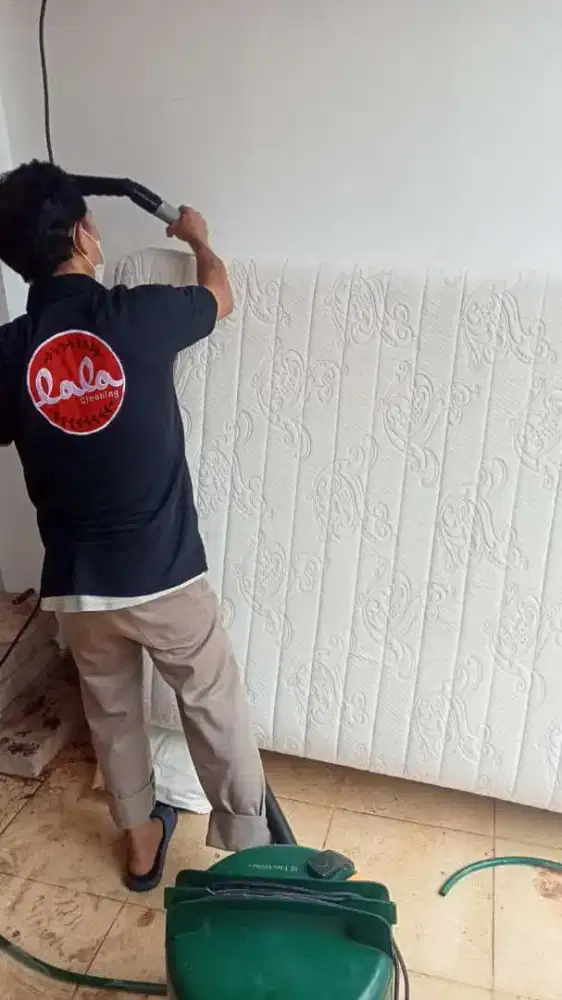 Jasa cuci sofa kasur kursi kantor karpet kantor