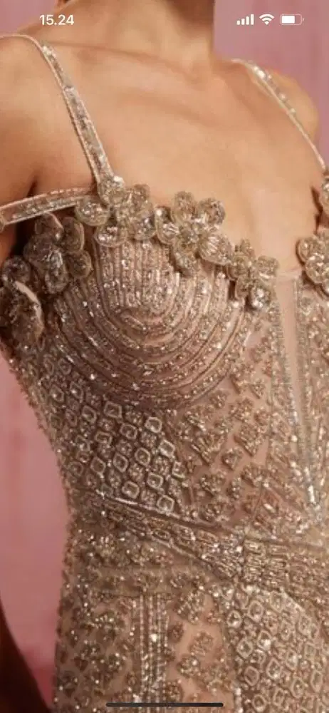 penjahit halusan/tukang manik