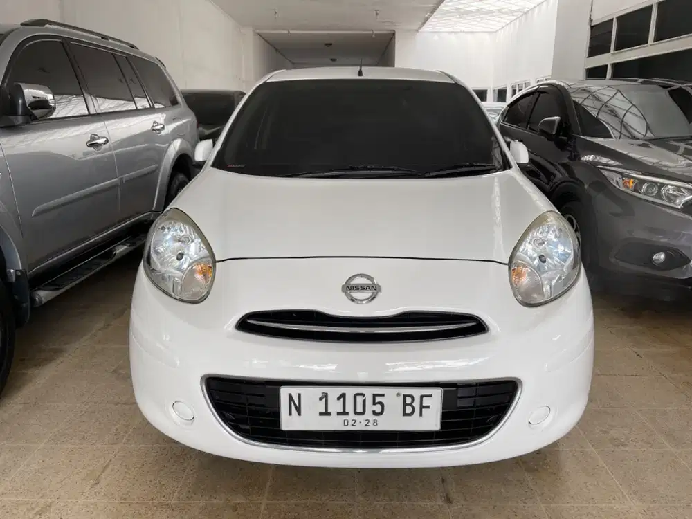 NISSAN MARCH 1.2 M/T TH 2012