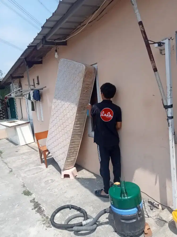 Jasa cuci kasur sofa jok mobil