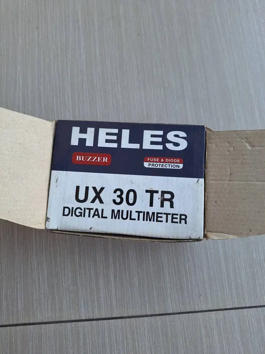 Heles UX 30 TR Digital Multimeter