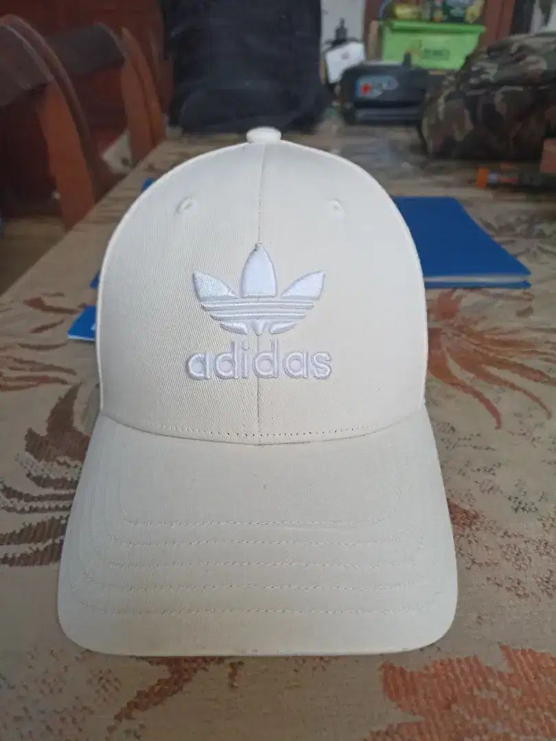 Topi adidas baseball cap