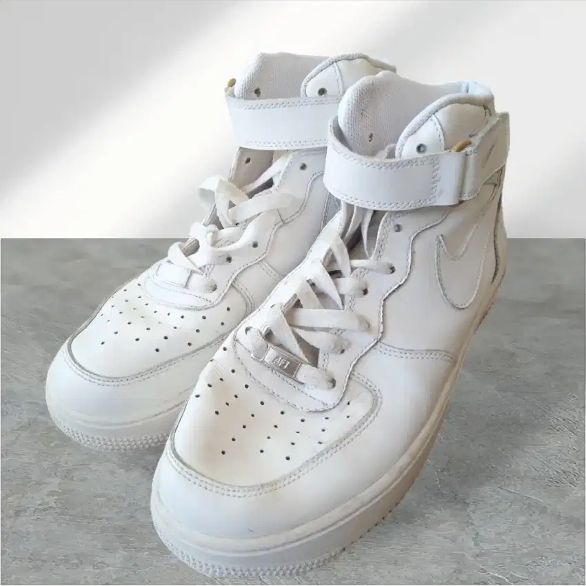 Sepatu NIKE AF1Mid '07 White