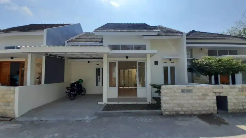 Dijual Rumah Bumi Permai Tugurejo