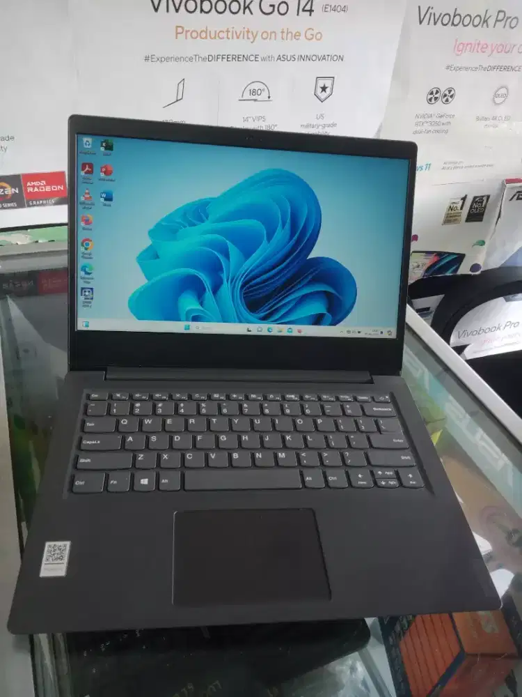 Laptop Lenovo V14-ADA AMD 3020e Ram 8 SSD 256