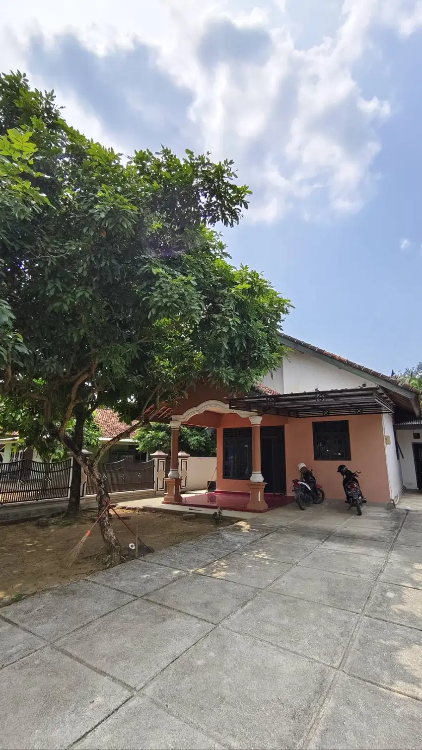 Disewakan rumah untuk tempat tinggal atau kantor