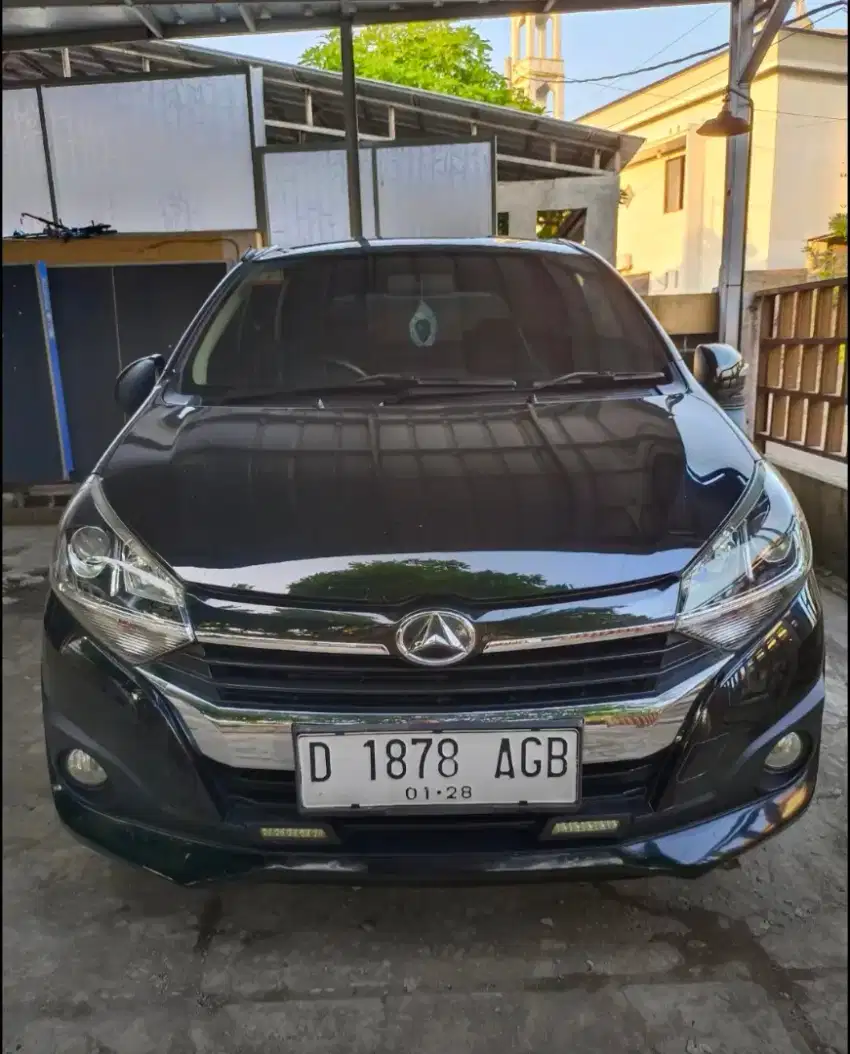 Daihatsu Ayla Tipe 1.2 R Deluxe