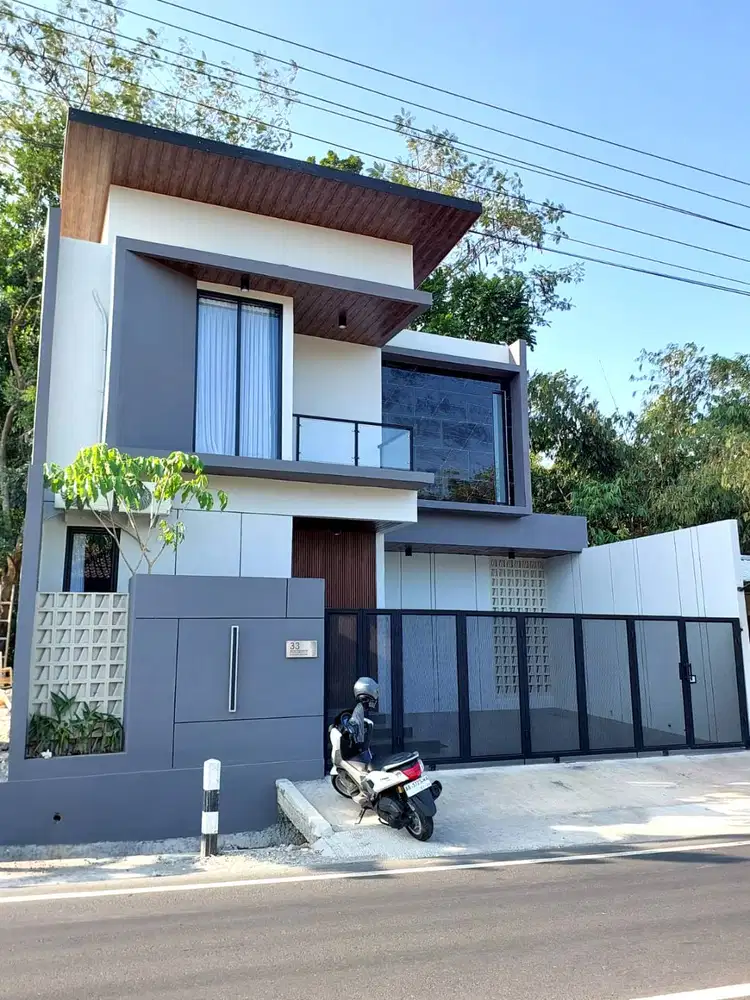 Rumah Strategis Bonus Furniture di Jalan Kapten Haryadi