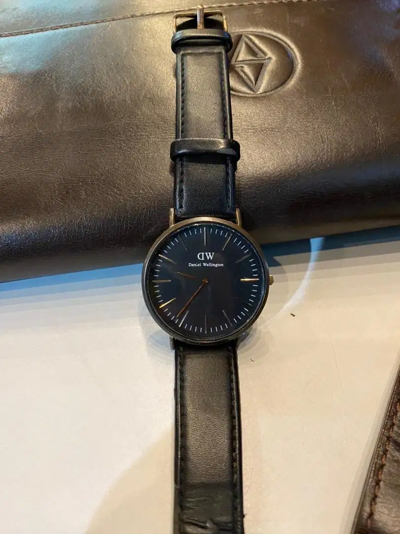 Jam tangan daniel wellington original