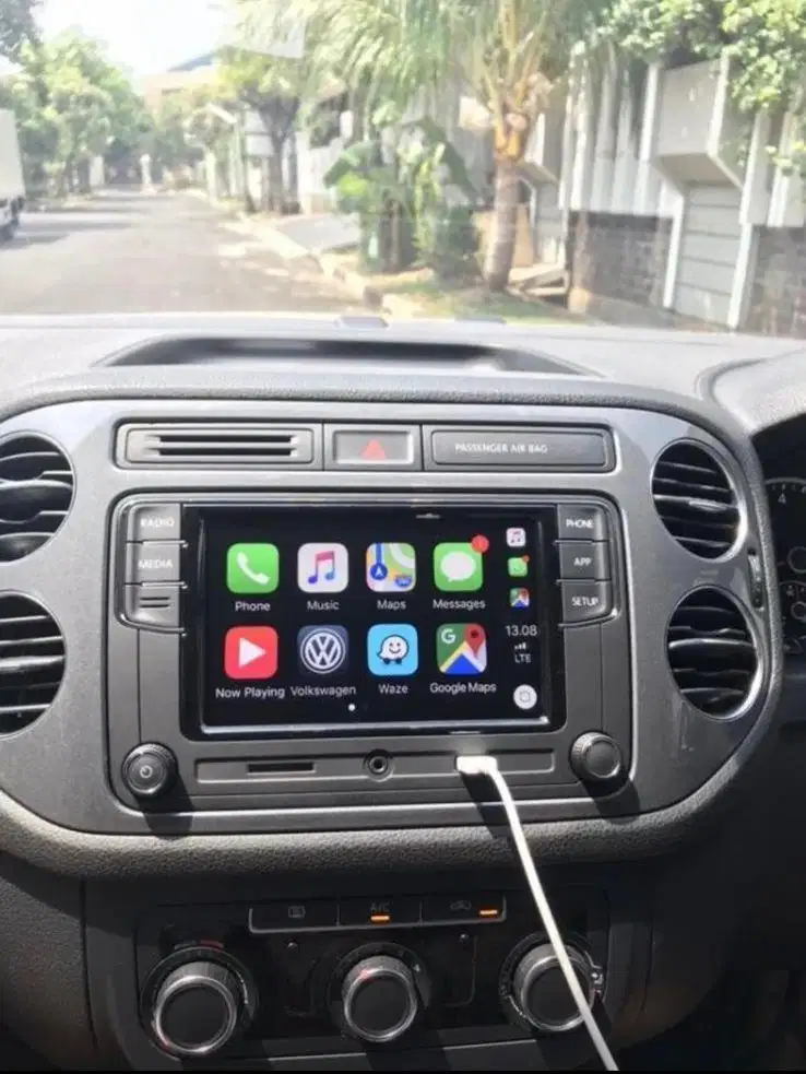 Headunit VW RCD 330+ ,Apple Carplay + Android Auto VW Golf,Polo,Tiguan