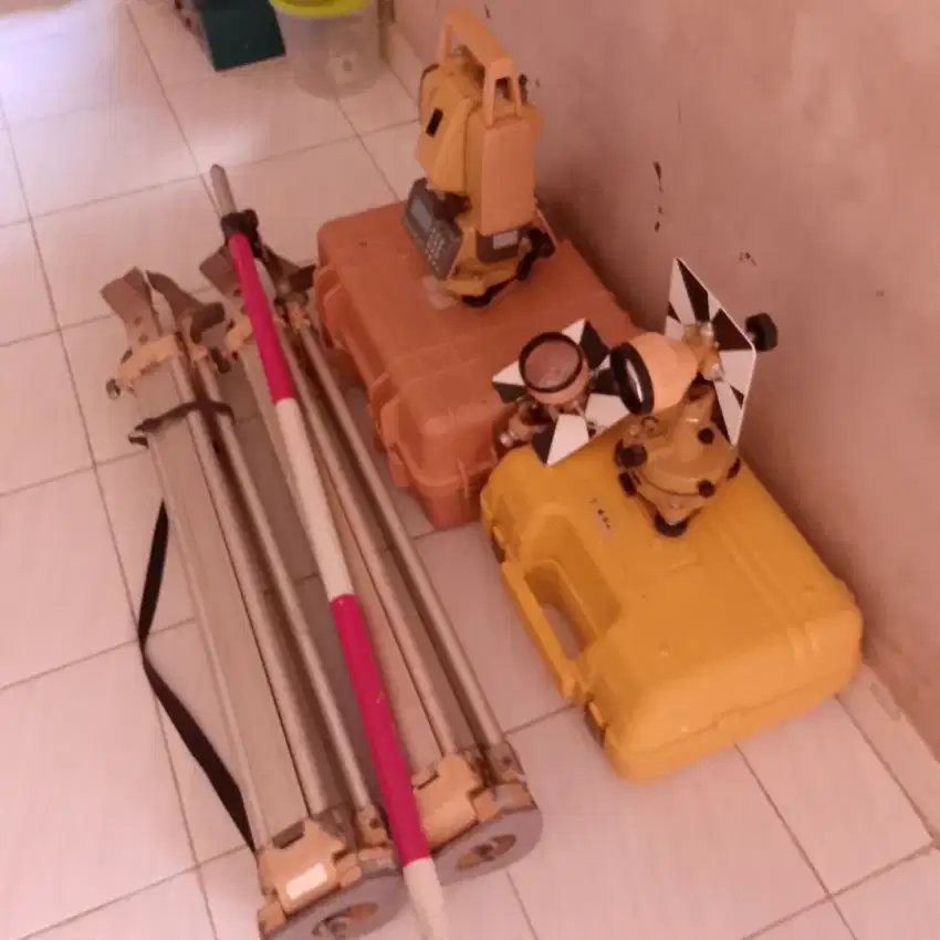 Jual total station GTS102 second