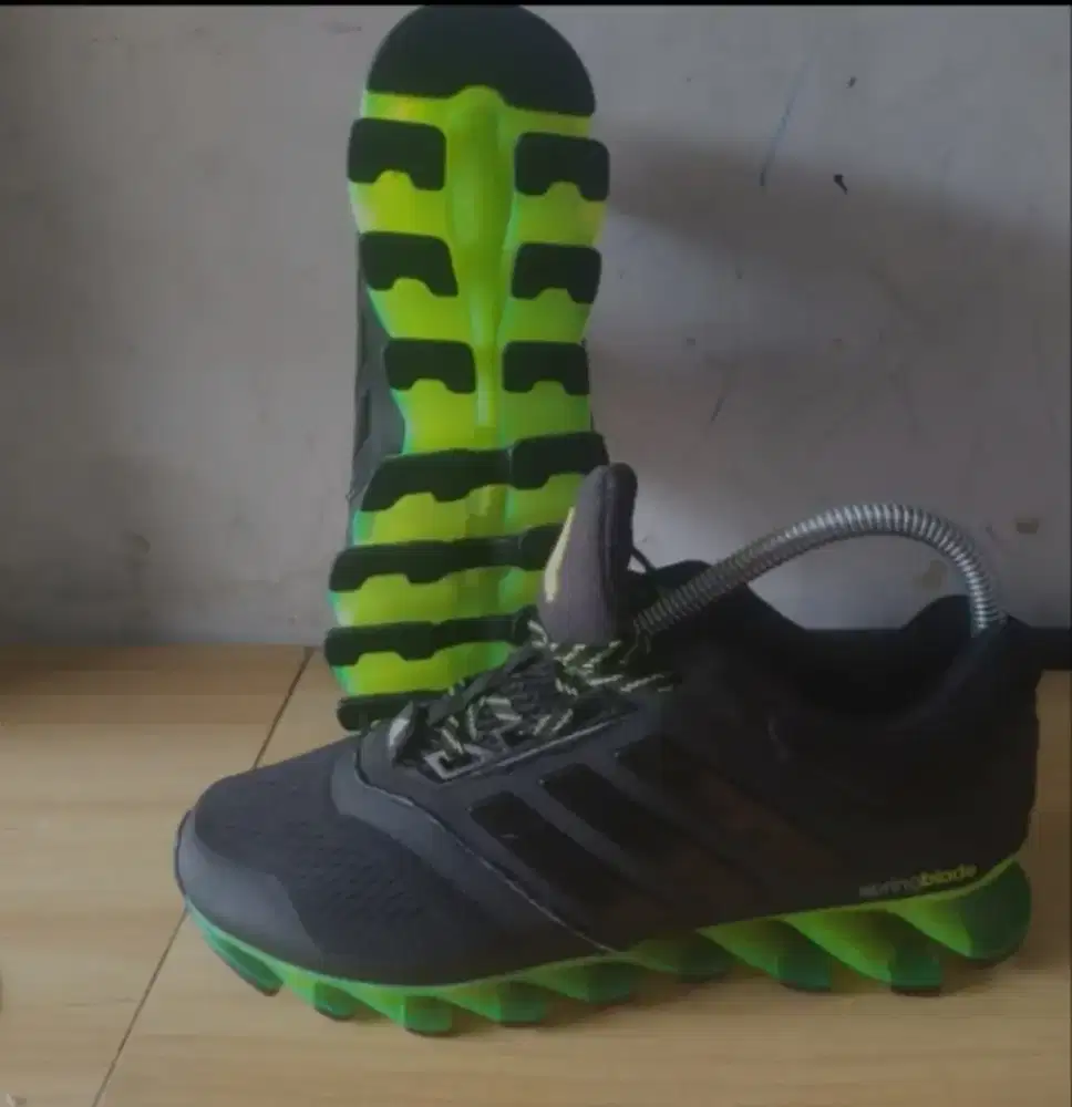 sepatu anak / adidas spring blade