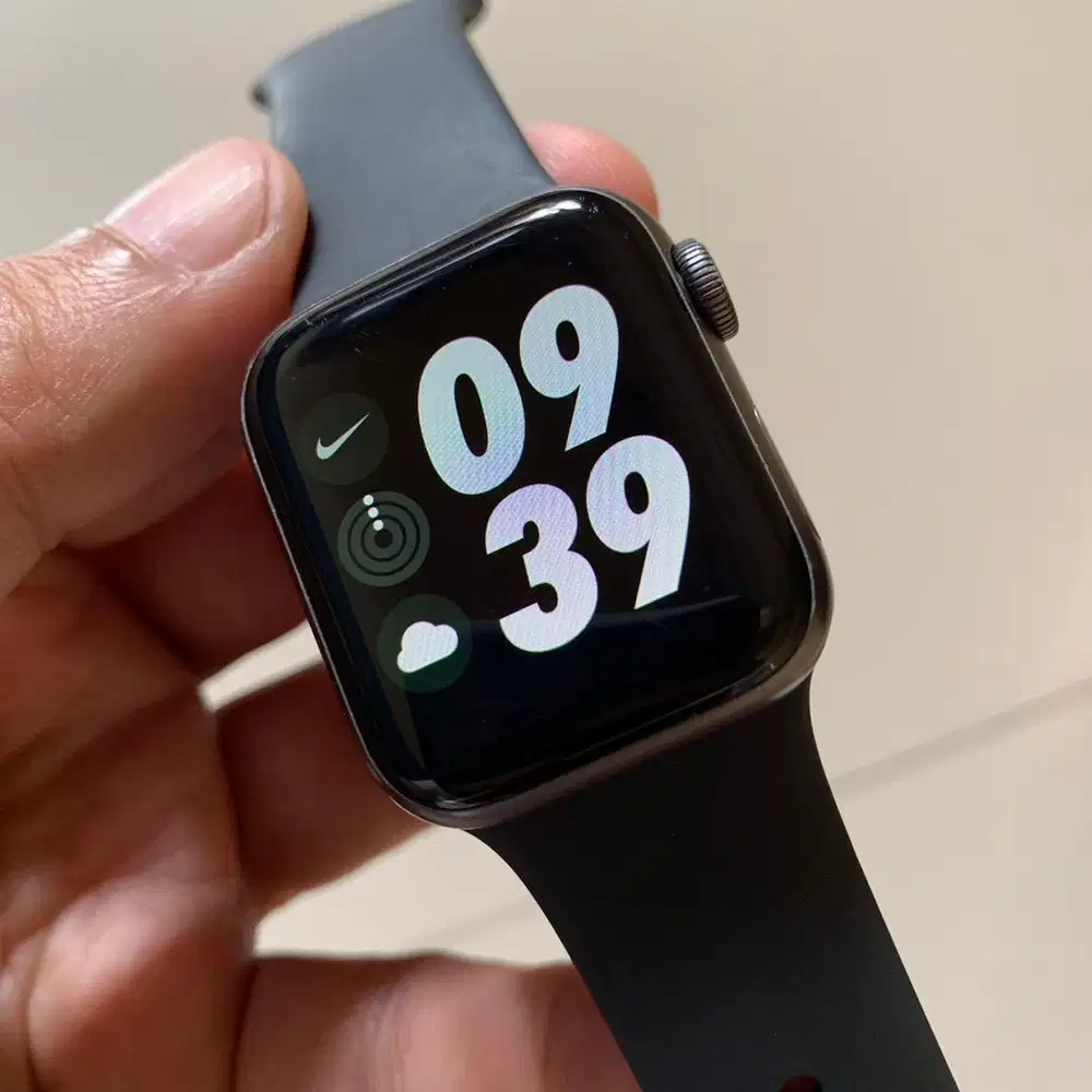 Apple watch series 4 40mm full original