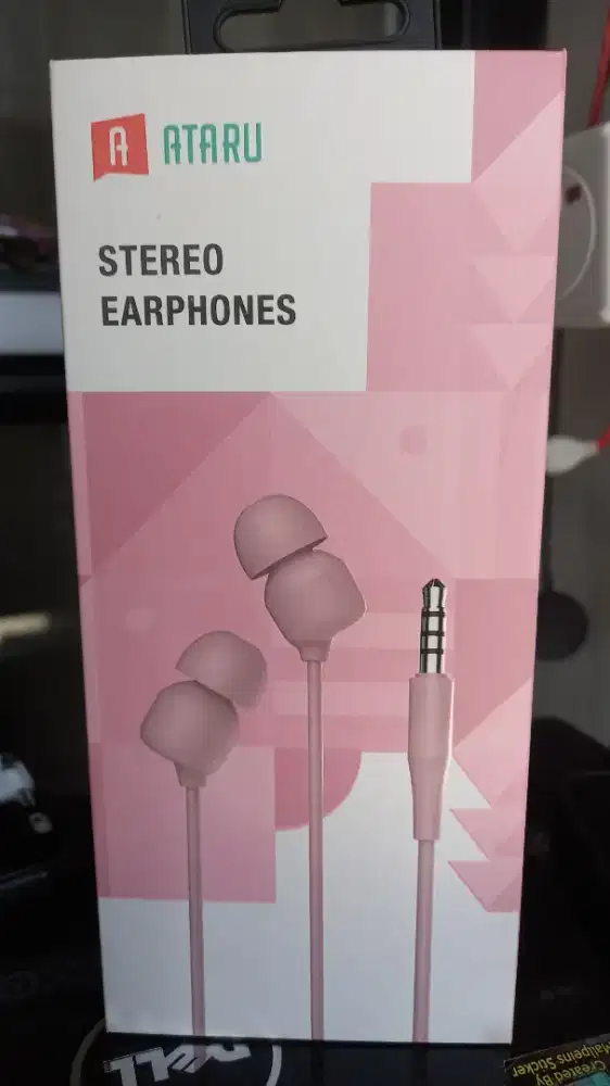 Earphones stereo