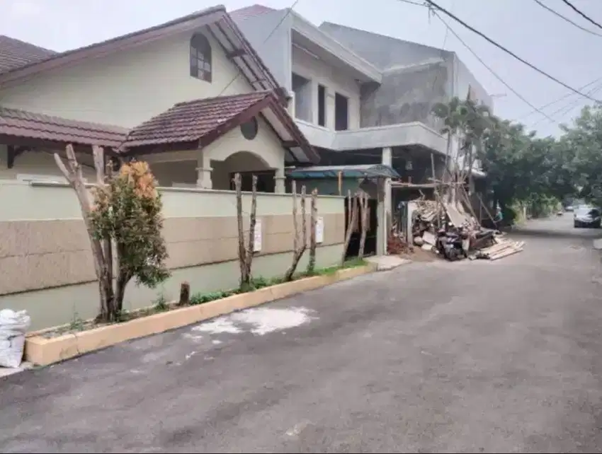 Dijual Rumah Hook Strategis di Galaxy Bekasi