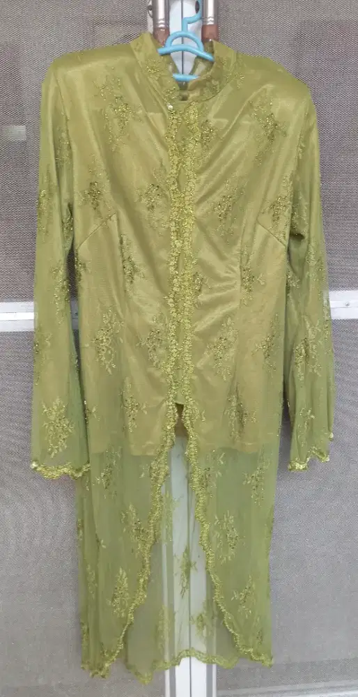 Kebaya masih baru ,pake payet