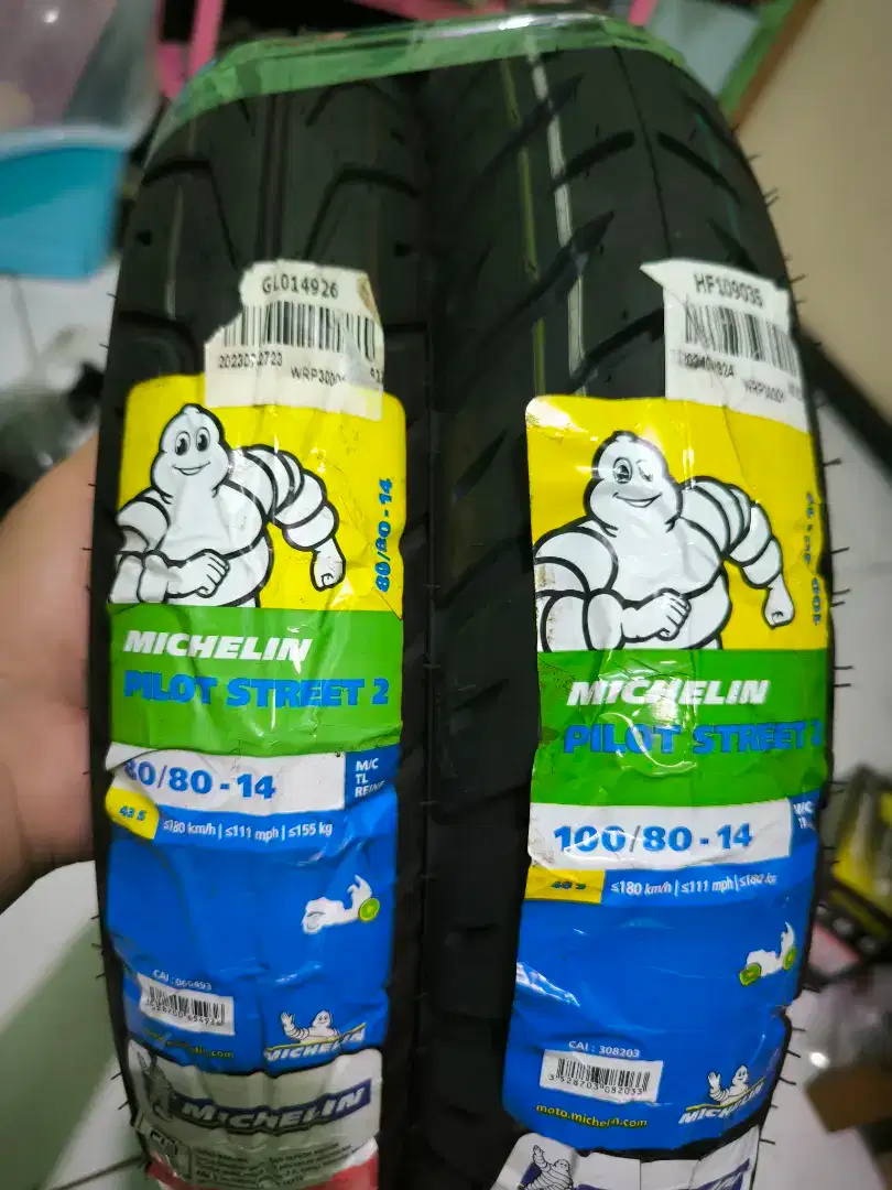 Michelin Pilot Street 2 100/80 & 80/80 ring 14