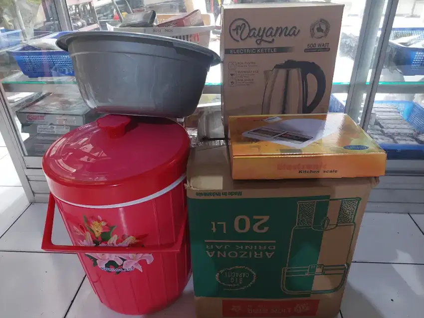 Dijual 1 Paket Perlengkapan Usaha Jual Minuman