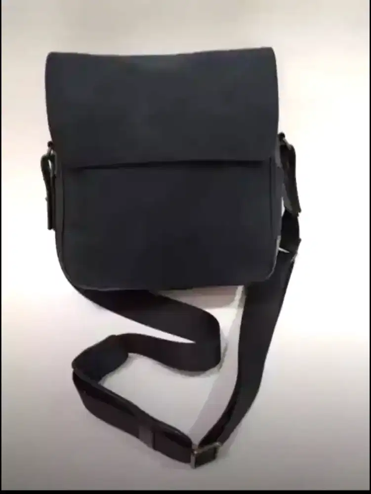 Tas selempang pria Dunhill