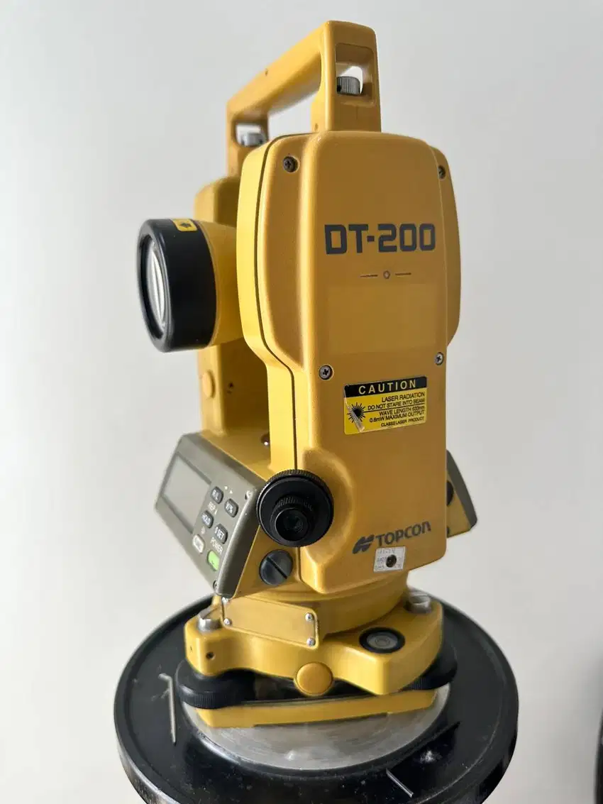 Digital Theodolite Topcon DT-205L