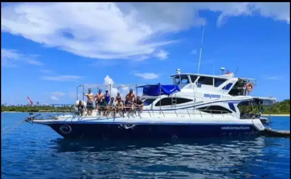 Kapal Speedboat yacht