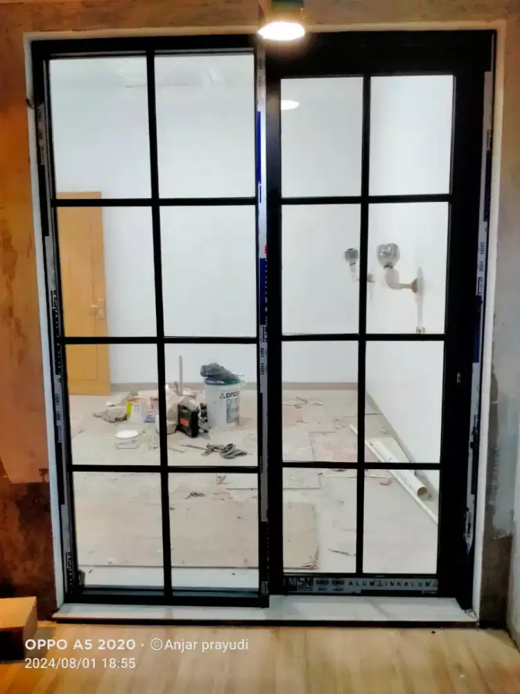 Murah..! Pemasangan kaca dan partisi alumunium