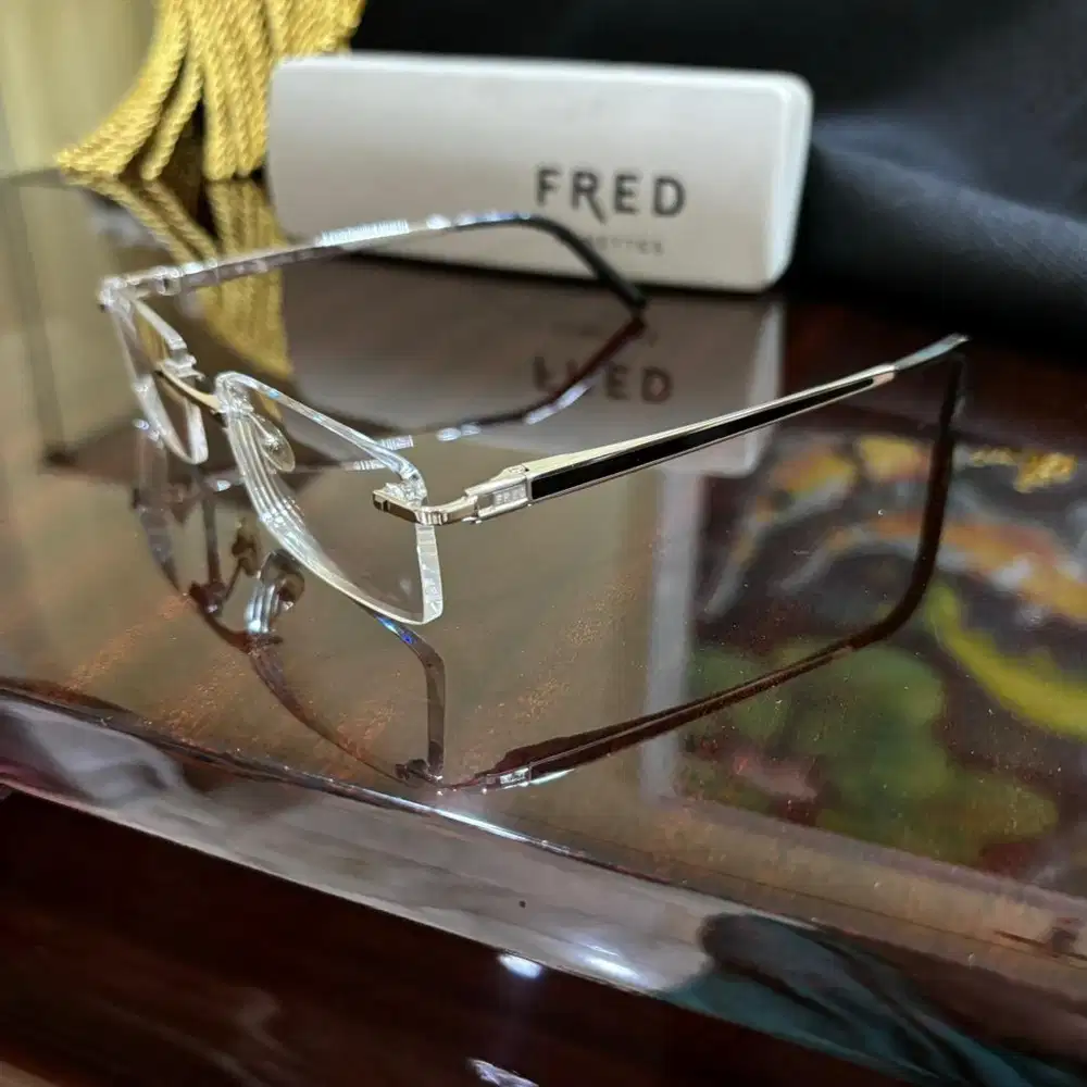 kacamat fred original