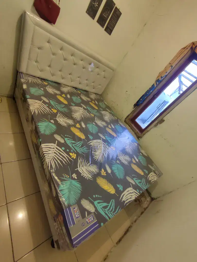 1 Set Kasur Busa Royal + dipan uk 160 x 200 cm