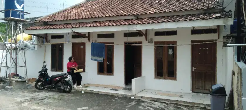 KONTRAKAN 3 PINTU DI CIRACAS SEPANG