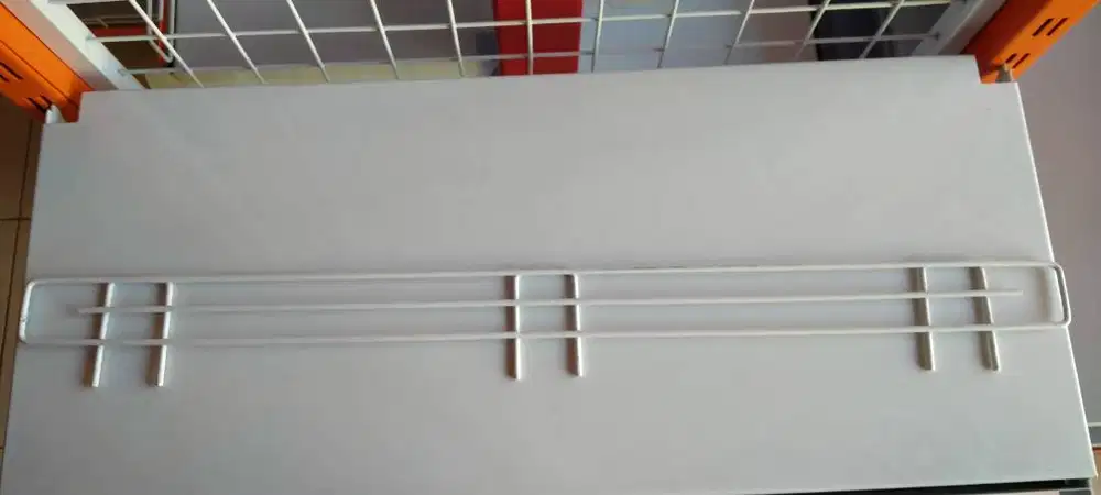 pagar pembatas rak gondola