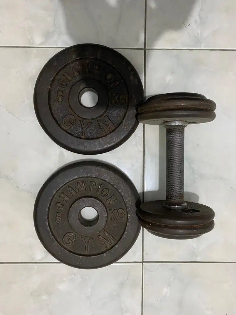 Plate Piringan Besi Barbell Dumbbell 5 Kg 7 Kg Fitness Gym