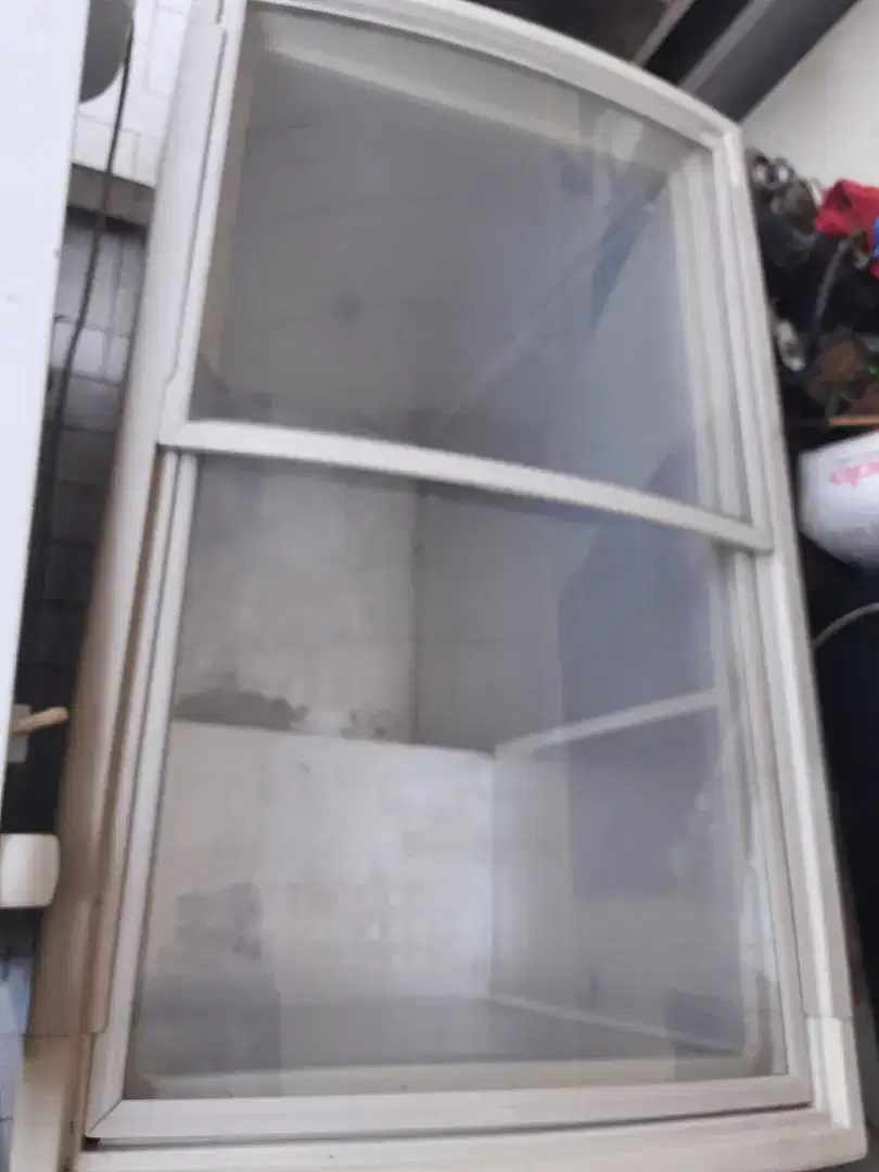 Box prizer kaca buat escream merk gea
