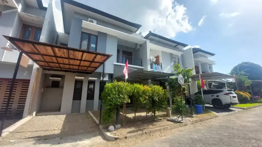 Rumah Dalam Perumahan Elite The Paradise Monjali Palagan Dekat UGM