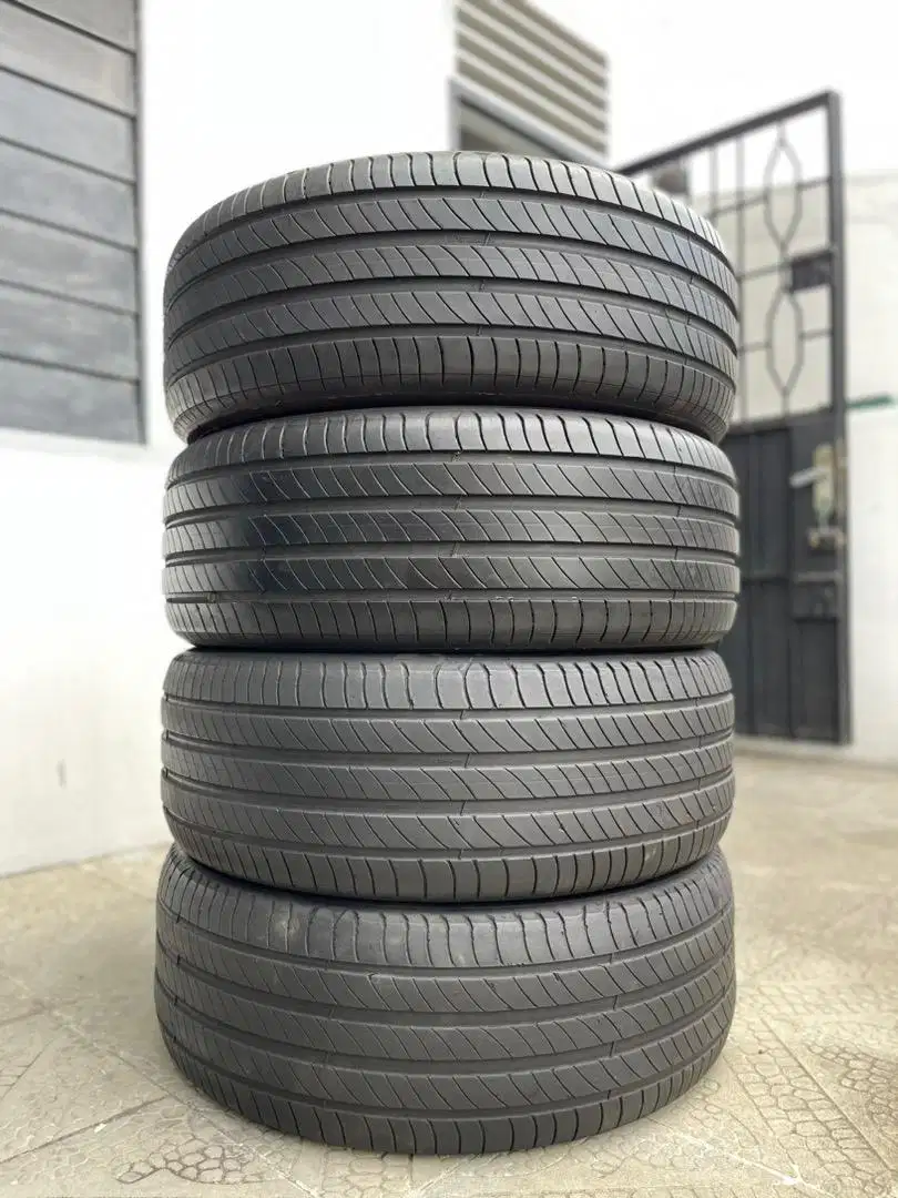 235 55 18 Michelin Primacy 4 MO Prod 2019 80-90% Reborn Zenix R18