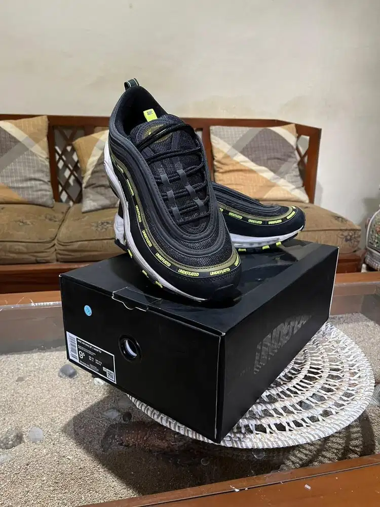 Sepatu nike air max 97 undefeated black volt 27.5 cm (43)