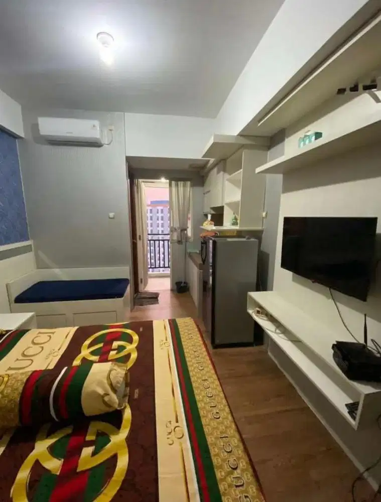 Green Lake View Ciputat Apartment