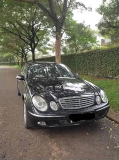 MERCEDES-BENZ E240 2004