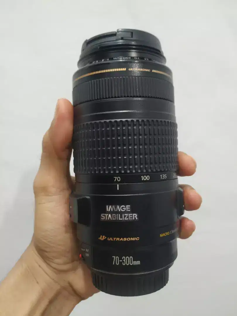 Lensa Tele Canon 70-300mm IS murah